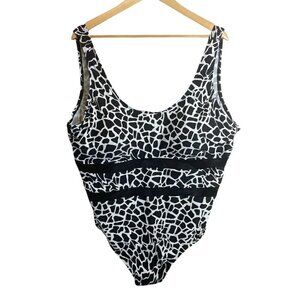SUN & SEA BLACK one piece tummy slimming lined bust swimsuit sz  24 Black NWOT